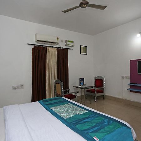 בובנשוואר Hotel O Maa Banadurga Inn מראה חיצוני תמונה